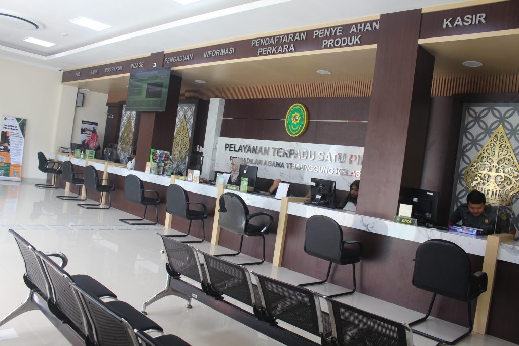RUANG TUNGGU PTSP