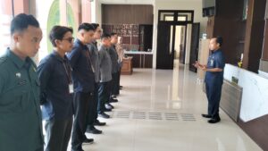 “Berikan Solusi, Mudahkan Pencari Keadilan!” Pesan Tegas Syaiful Amin kepada Petugas PTSP PA Temanggung